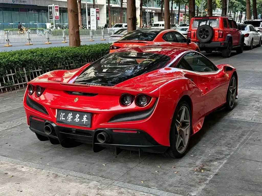 Ferrari F8 — фото 8