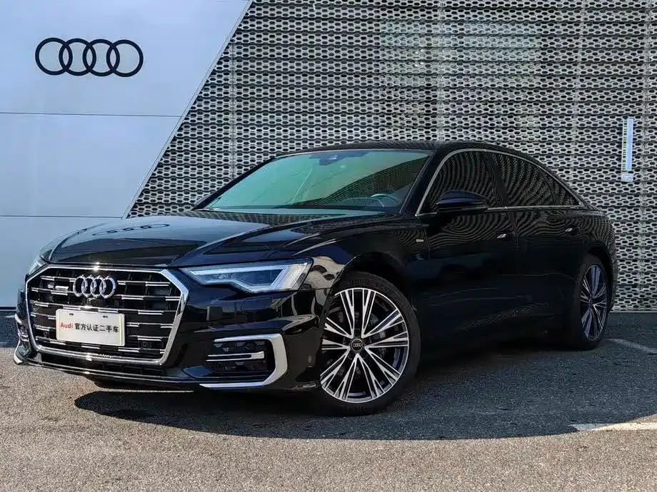 Audi A6L — фото 1