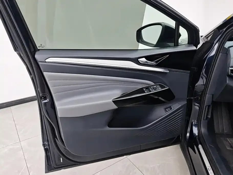 Volkswagen ID.4 Crozz — фото 10