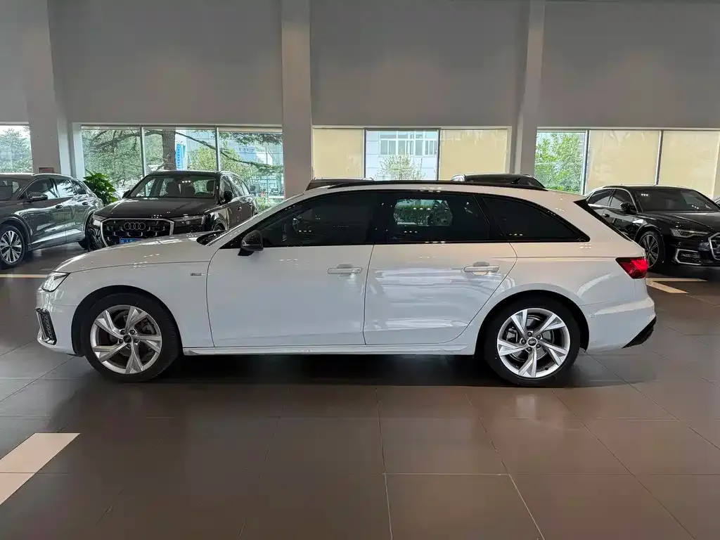 Audi A4 (Import) — фото 6
