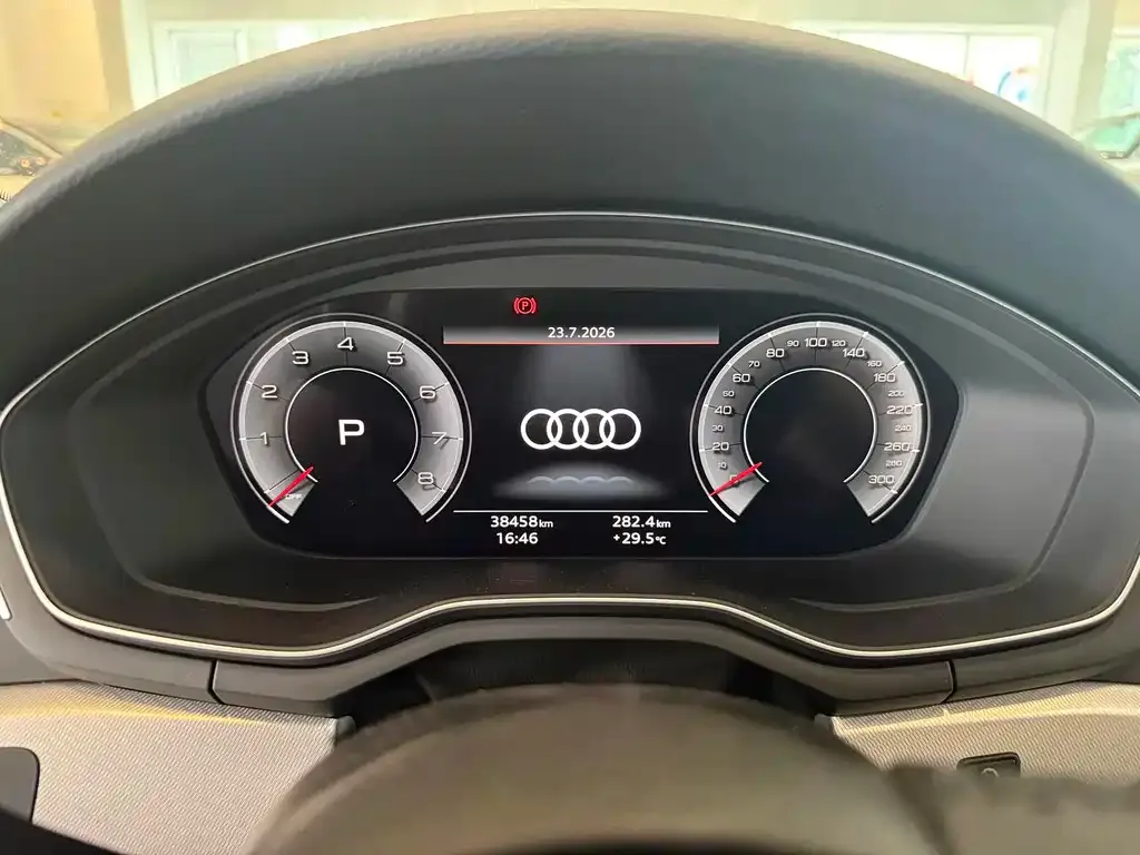 Audi A4 (Import) — фото 7