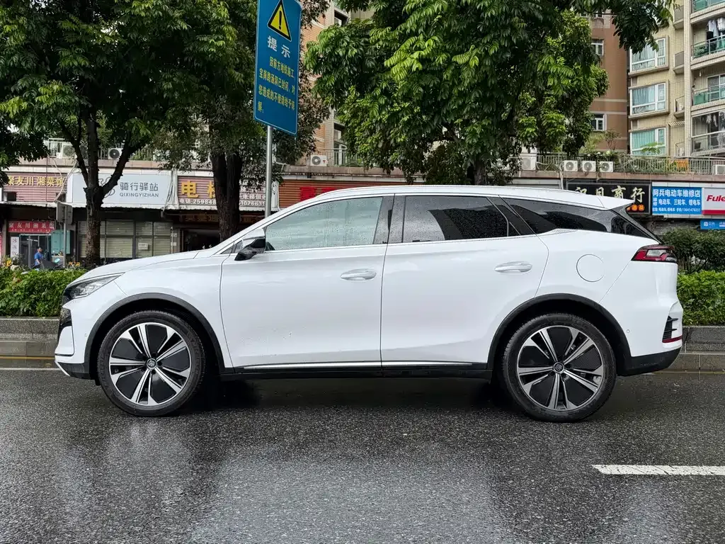 BYD Tang New Energy — фото 10