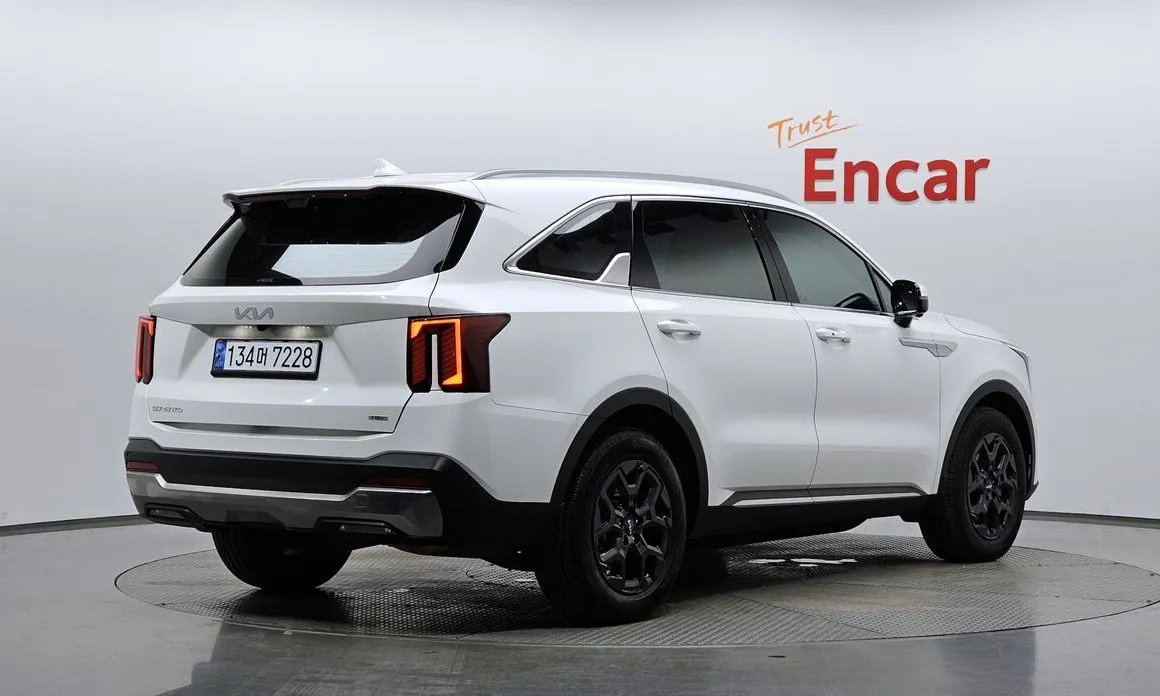 Kia Sorento — фото 5