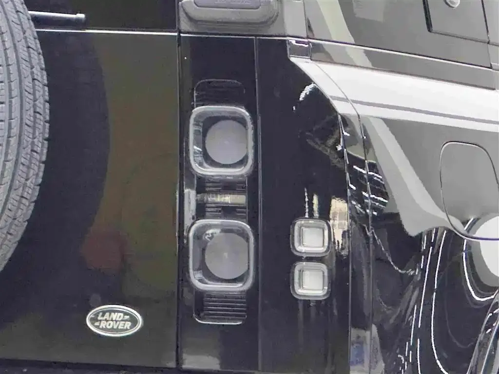Land Rover Defender — фото 3