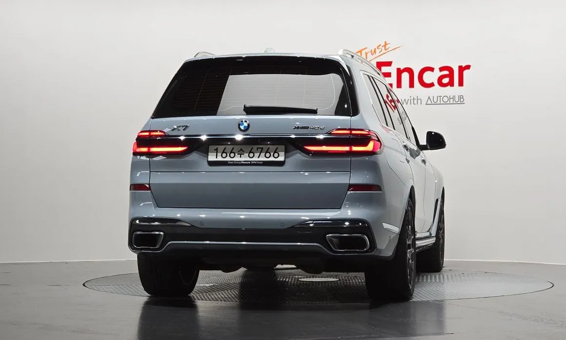 BMW X7 — фото 2