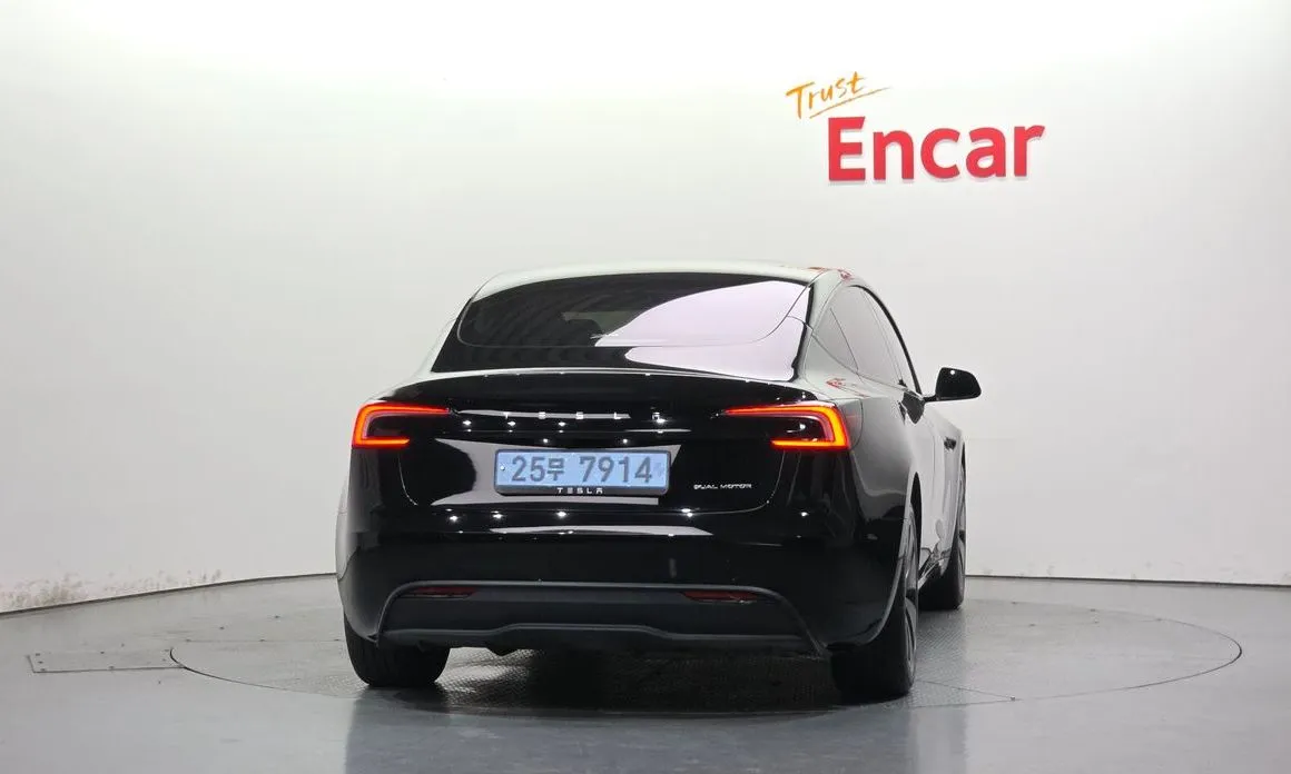 Tesla Model 3 — фото 2