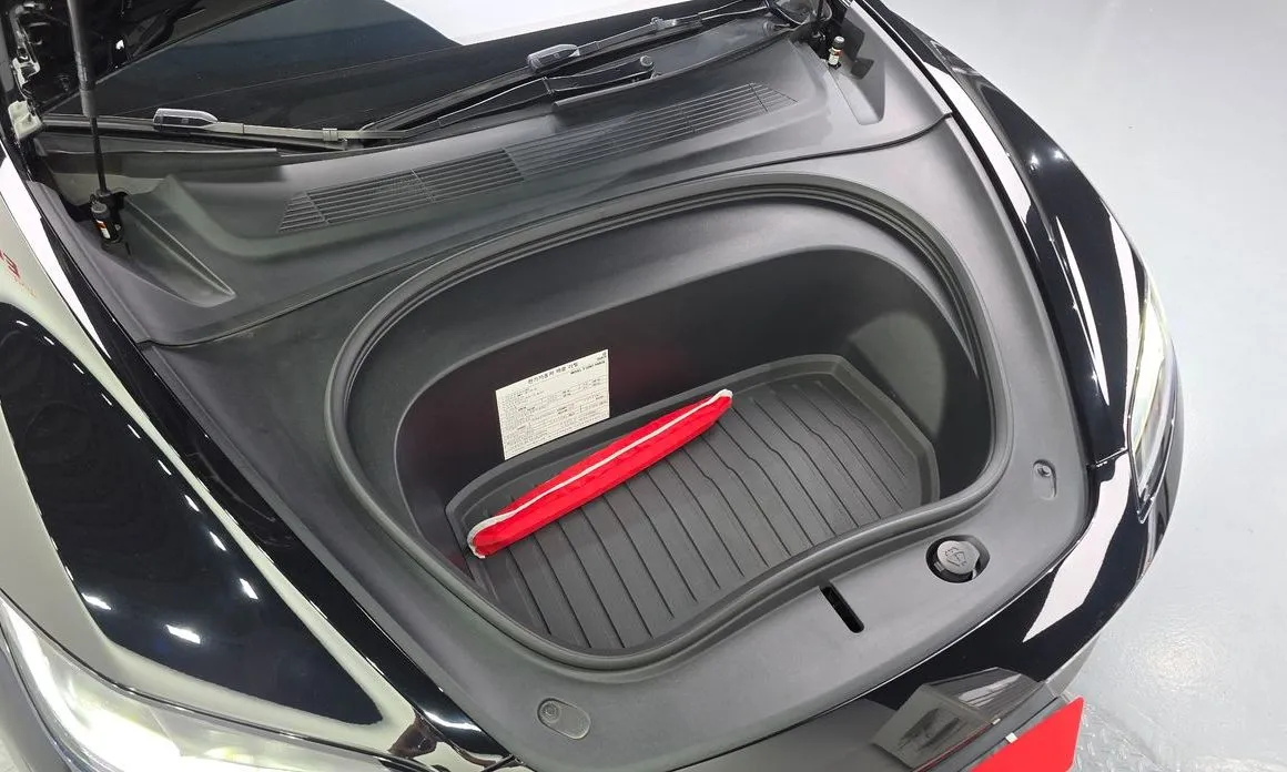 Tesla Model 3 — фото 10