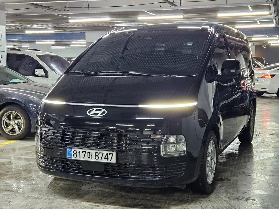 Hyundai Staria — фото 1