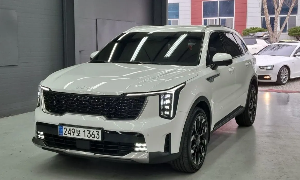 Kia Sorento — фото 1