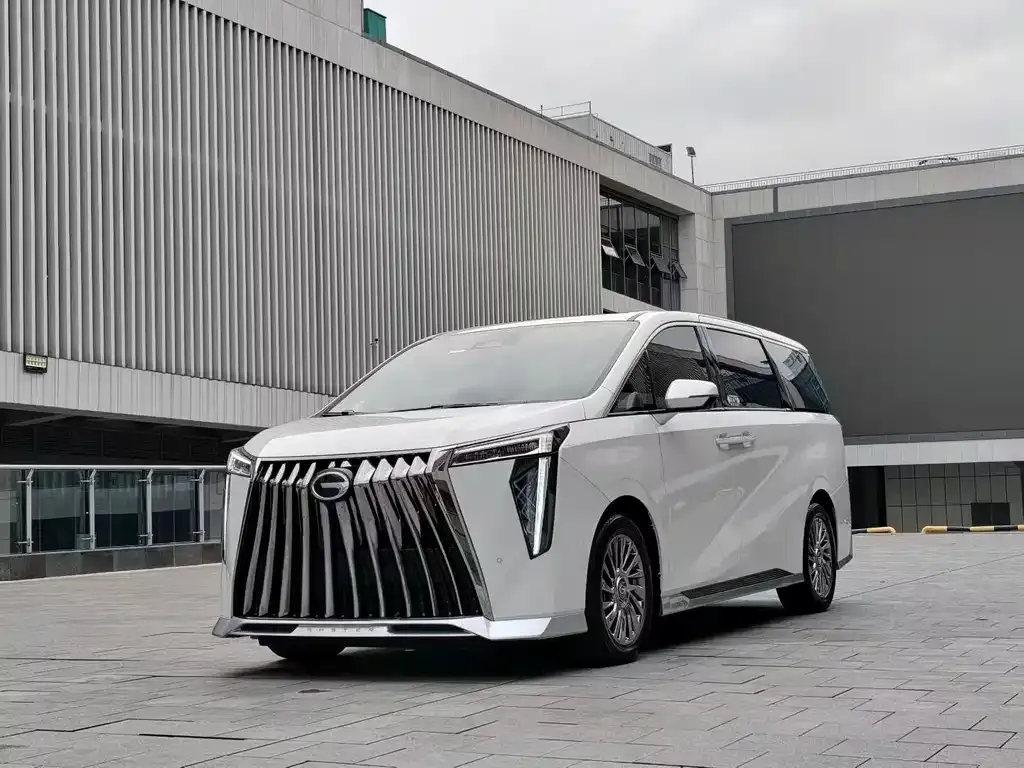 GAC Motor Trumpchi M8 — фото 1