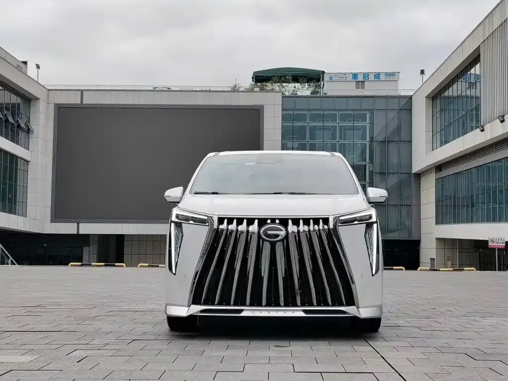 GAC Motor Trumpchi M8 — фото 9