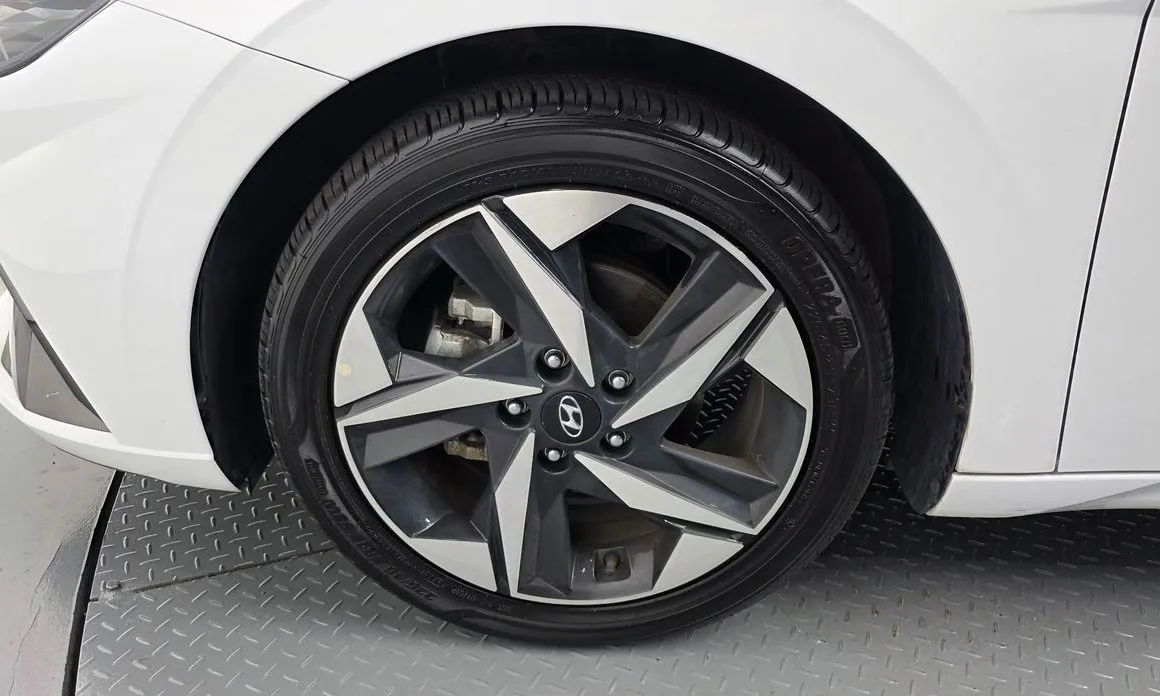 Hyundai AVANTE — фото 9