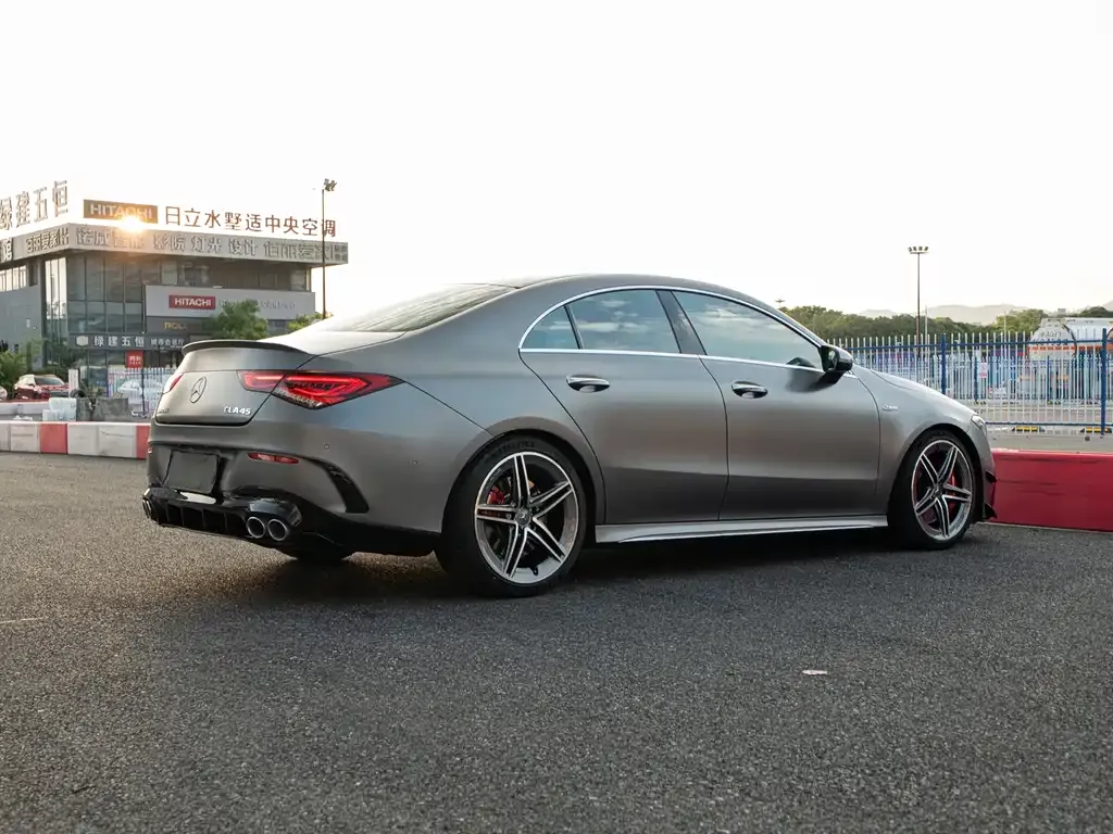 Mercedes-Benz CLA AMG — фото 9