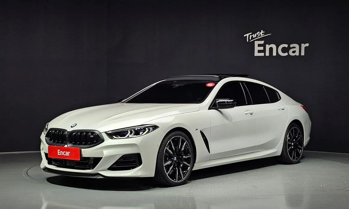 BMW 8-Series — фото 1