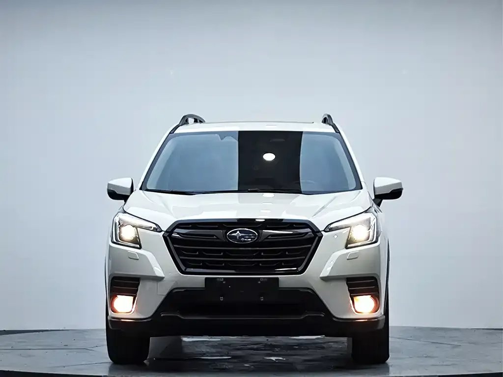 Subaru Forester — фото 2