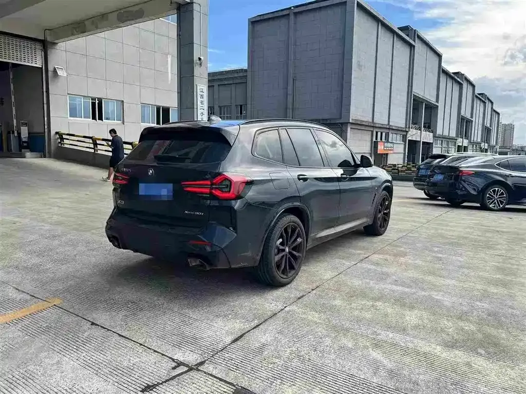 BMW X3 — фото 7