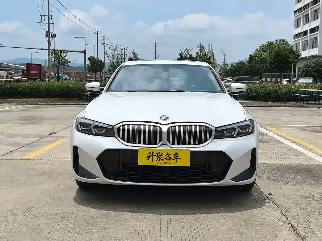 BMW 3 Series — фото 1