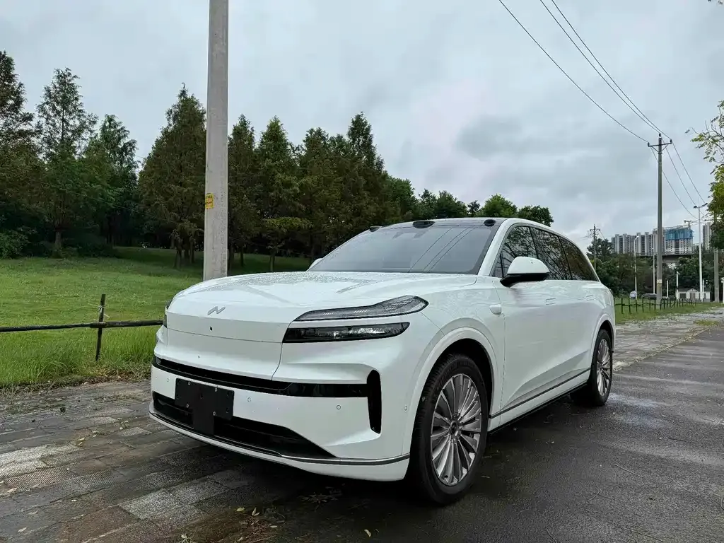 ONVO L90 — фото 1