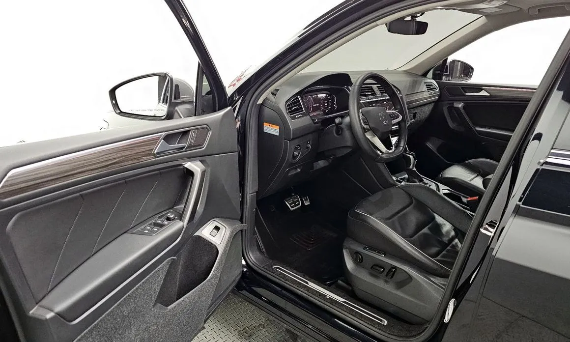 Volkswagen Tiguan — фото 9