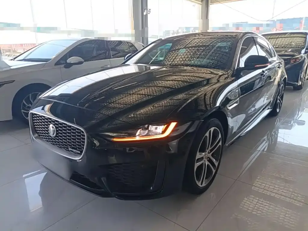 Jaguar XEL — фото 1