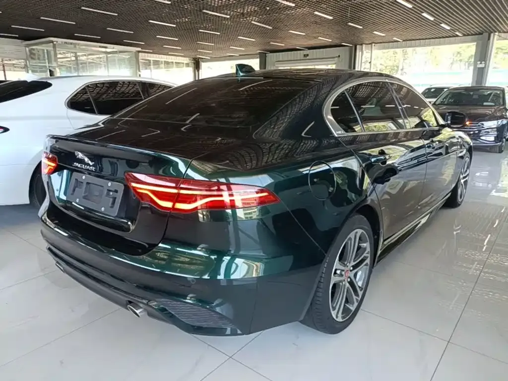 Jaguar XEL — фото 10