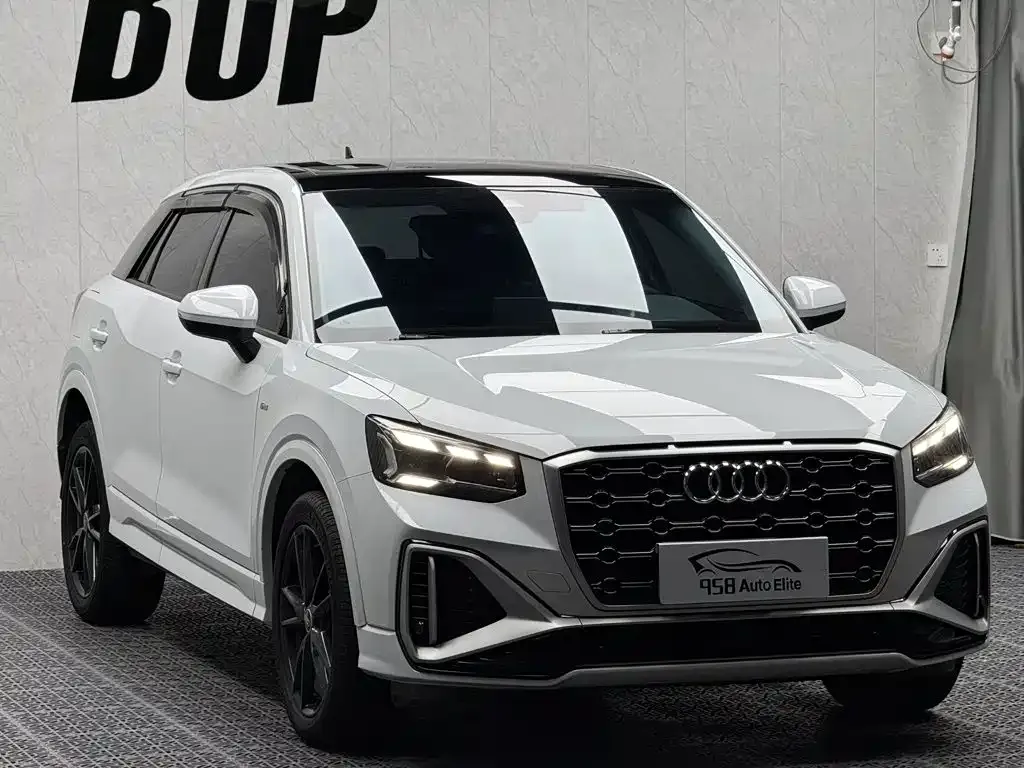 Audi Q2L — фото 5