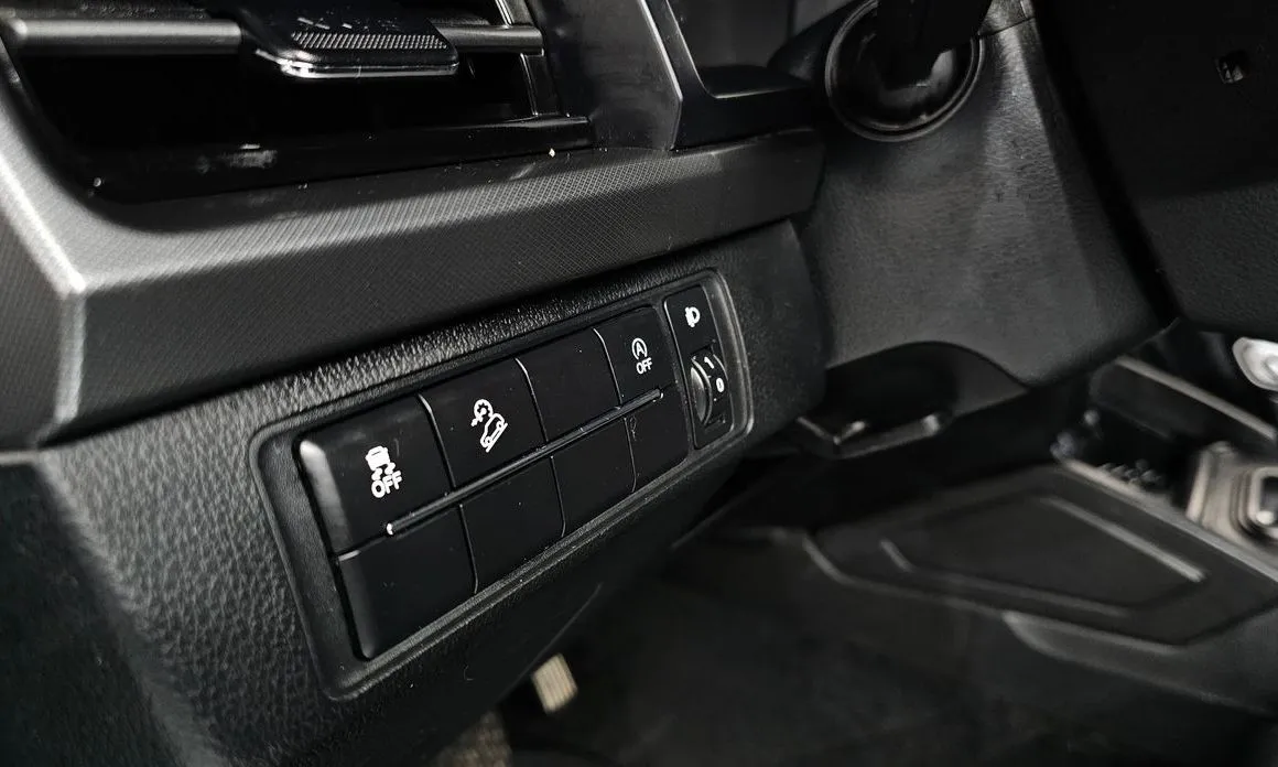 KG Mobility (Ssangyong) Rexton — фото 4
