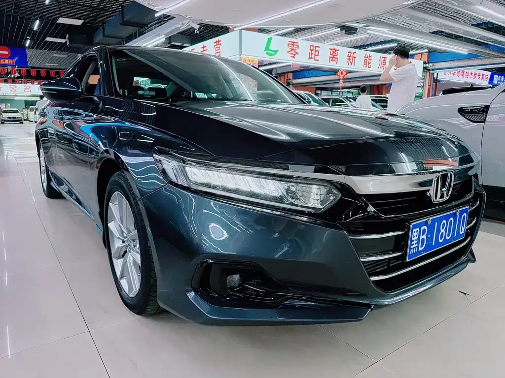 Honda Accord — фото 2