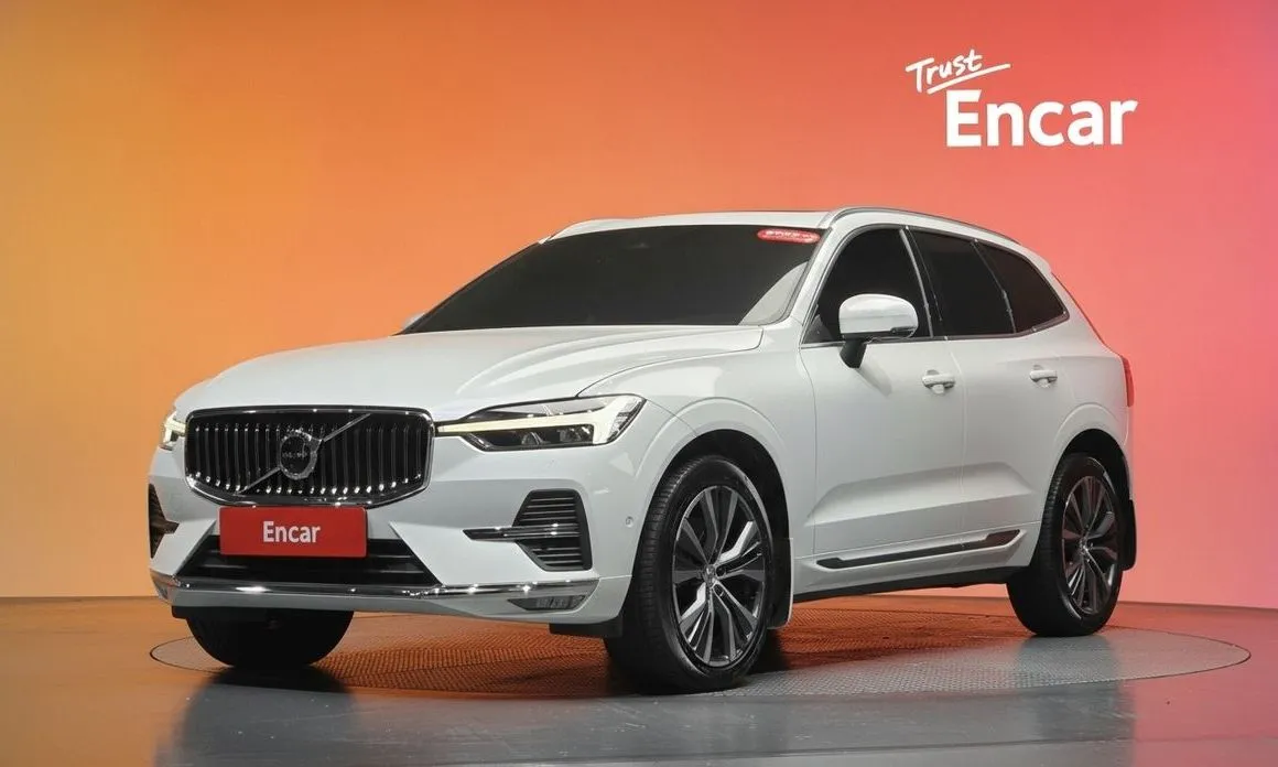 Volvo XC60 — фото 1