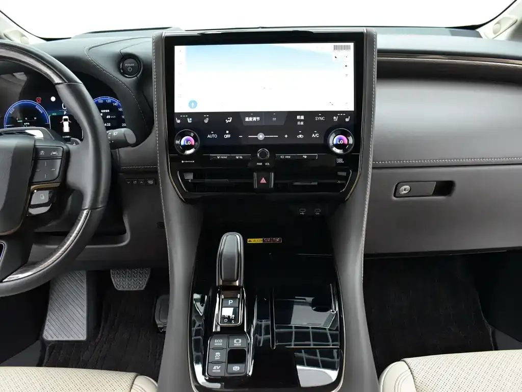 Toyota Vellfire — фото 3