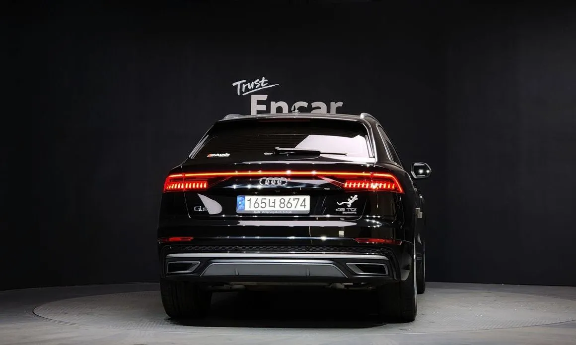 Audi Q8 — фото 4