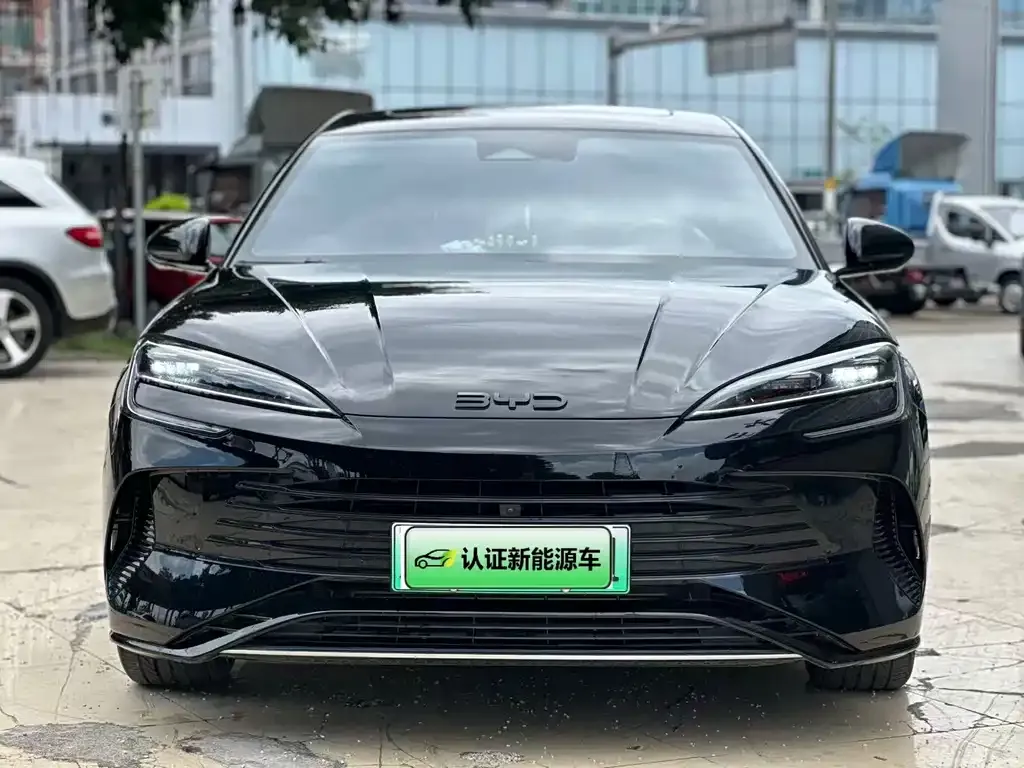 BYD Seal — фото 2