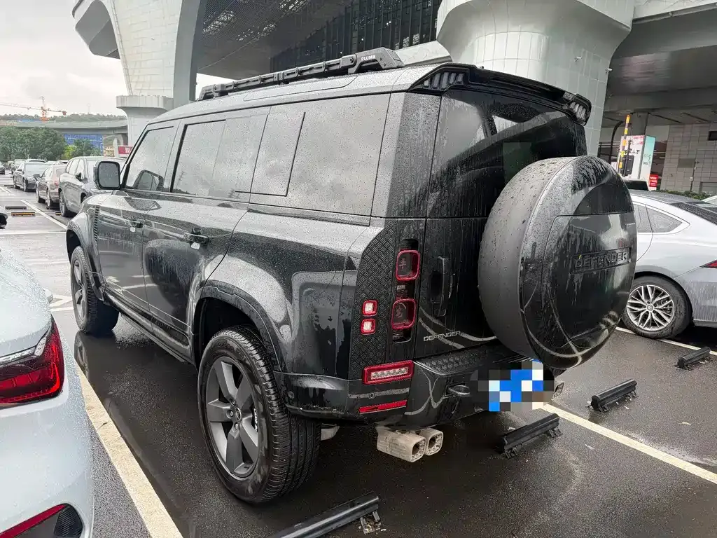 Land Rover Defender — фото 9