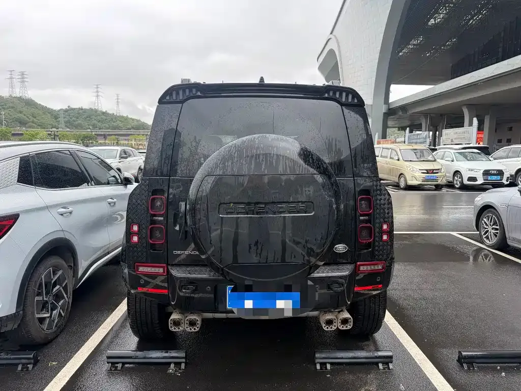 Land Rover Defender — фото 4