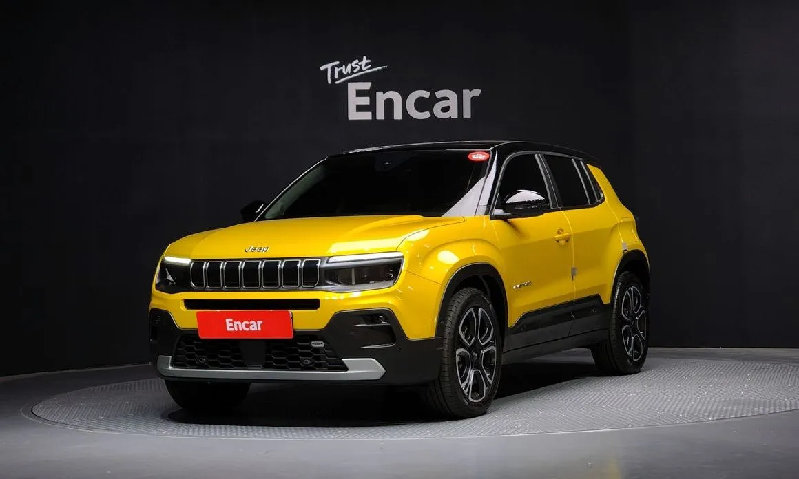 Jeep Avenger — фото 1
