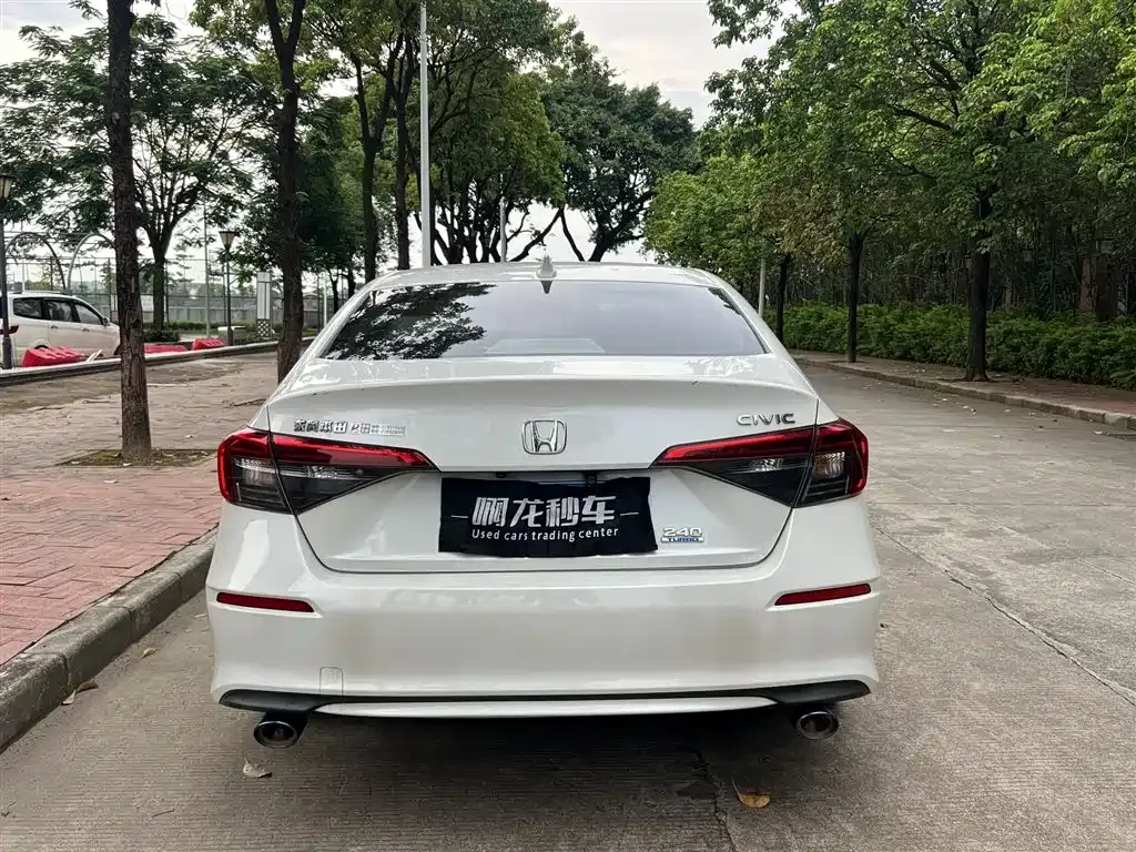 Honda Civic — фото 8