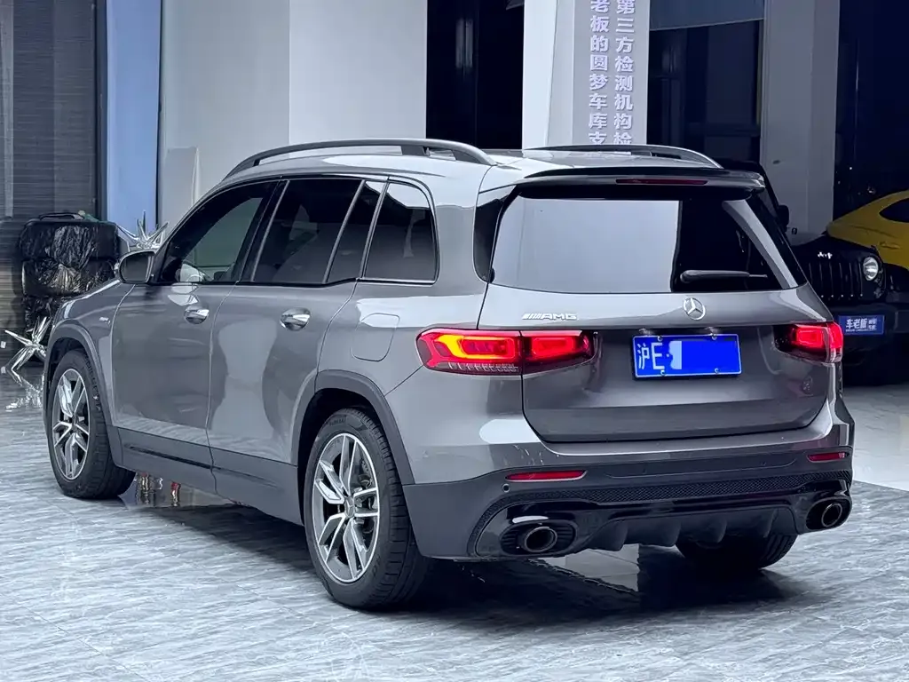 Mercedes-Benz GLB AMG — фото 7