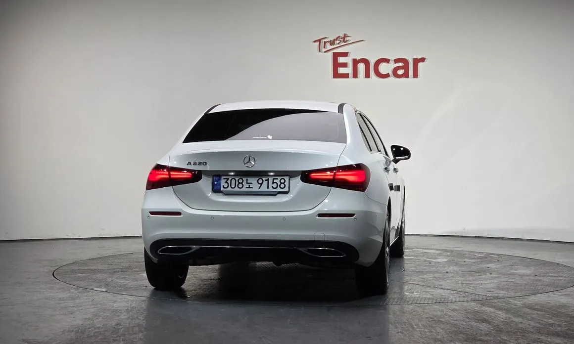 Mercedes-Benz A-Class — фото 8