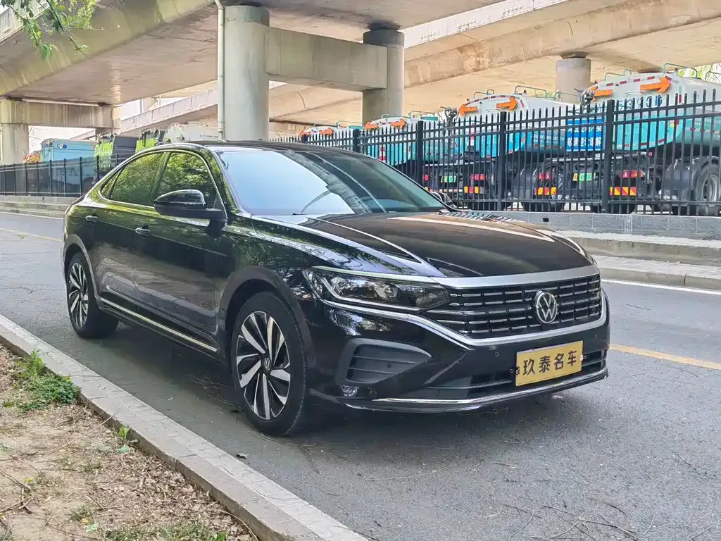 Volkswagen Passat — фото 7