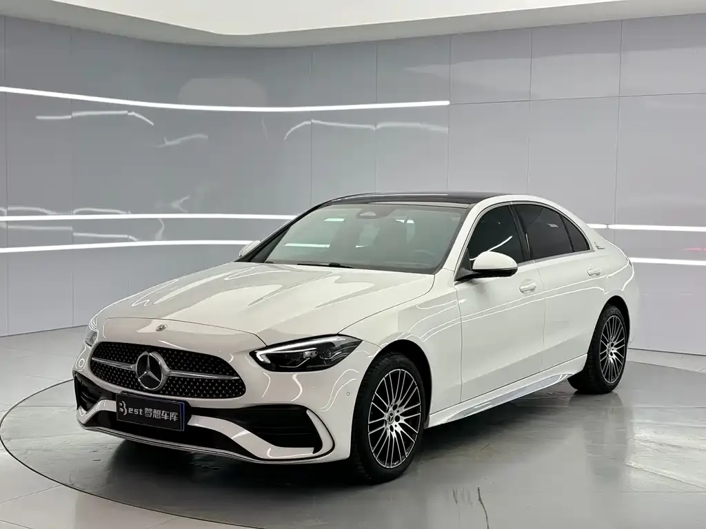 Mercedes-Benz C-Class — фото 1