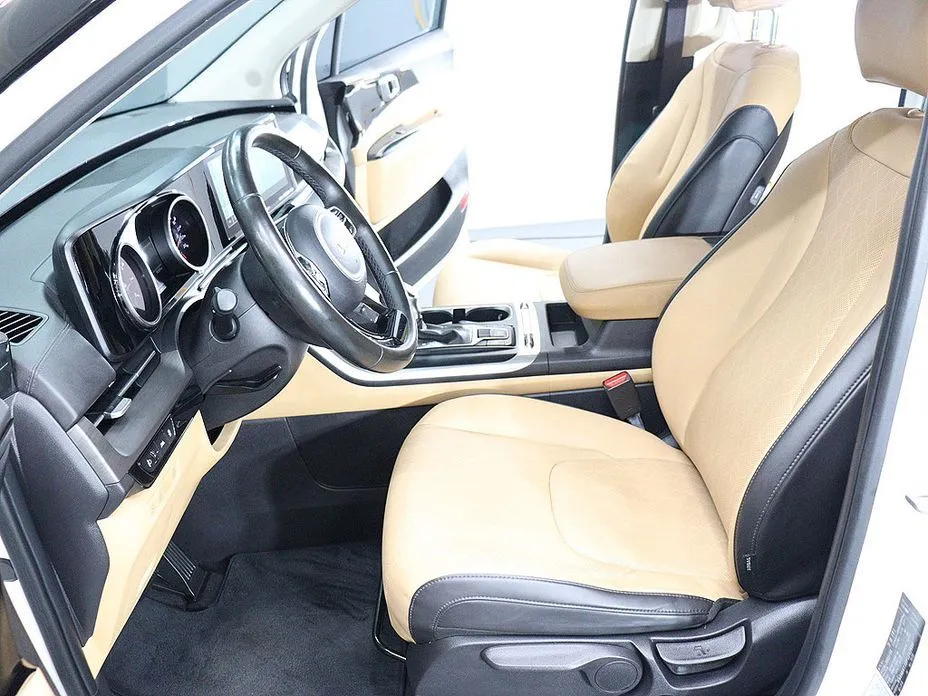 Kia Carnival — фото 2