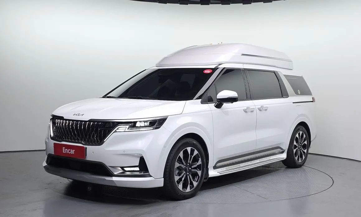 Kia Carnival — фото 1