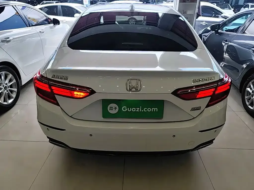 Honda Inspire — фото 10