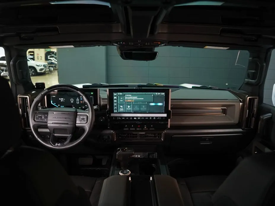 GMC Hummer EV — фото 2