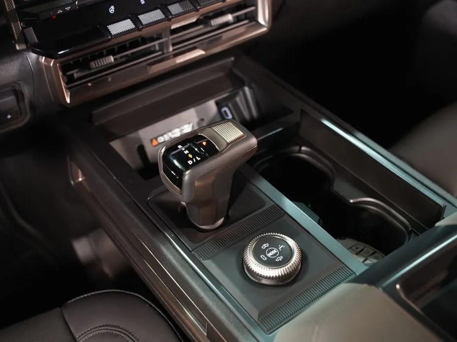 GMC Hummer EV — фото 9