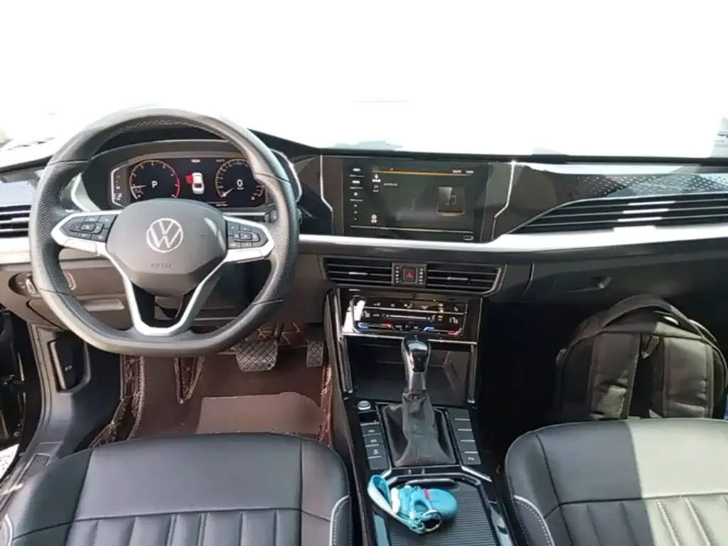 Volkswagen Passat — фото 10