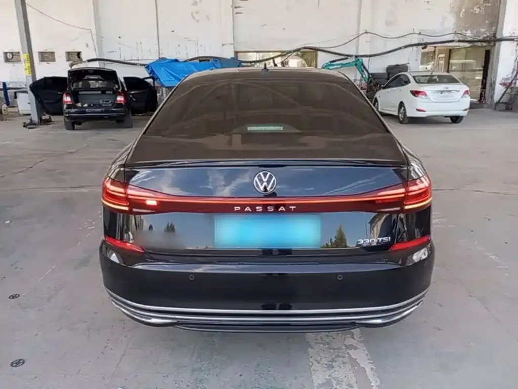 Volkswagen Passat — фото 9