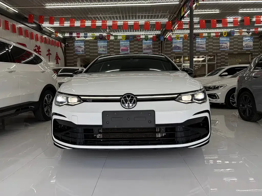 Volkswagen Golf — фото 7