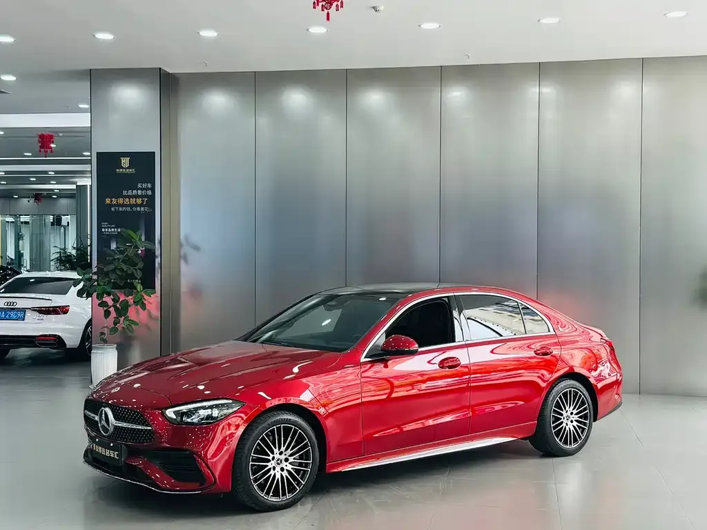 Mercedes-Benz C-Class — фото 1