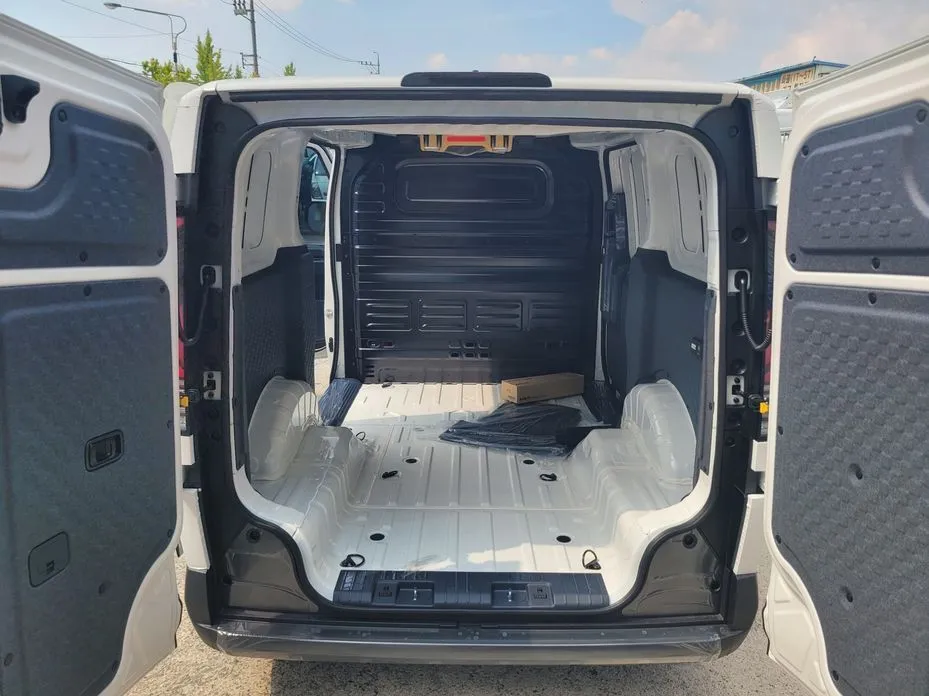 Kia PV5 — фото 6